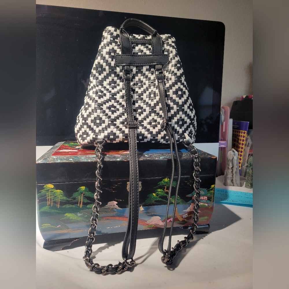 Deux Lux Black and White Geometric Patterned Women's Bag